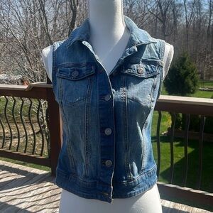Mossimo Jean Vest size medium med wash fitted fit like new denim